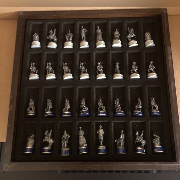 Civil War Chessmen by The Franklin Mint - Picture 6 of 7